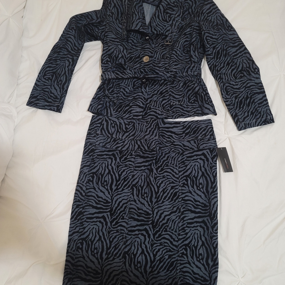 Woman suit